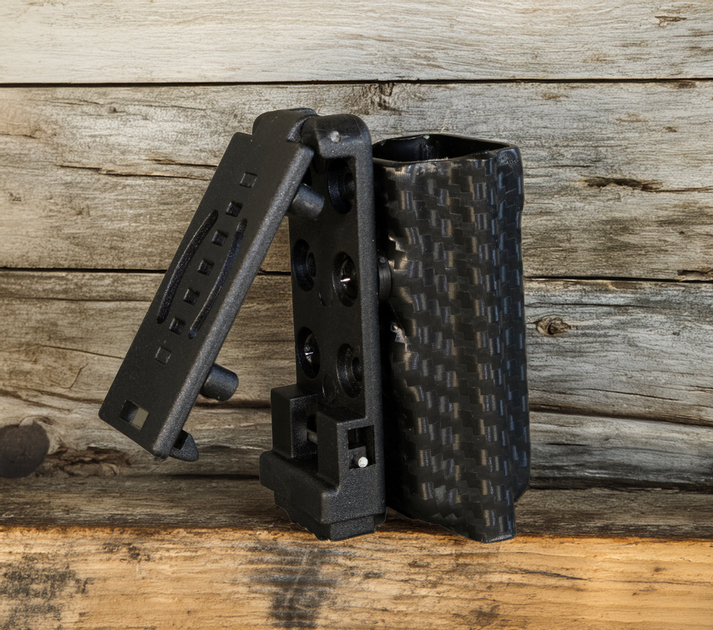 Kydex Single Magazine Pouch – Double Stack 9mm / .40 – OWB Belt Clip