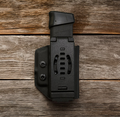 Kydex Single Magazine Pouch – Double Stack 9mm / .40 – OWB Belt Clip