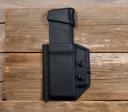 Kydex Single Magazine Pouch – Double Stack 9mm / .40 – OWB Belt Clip