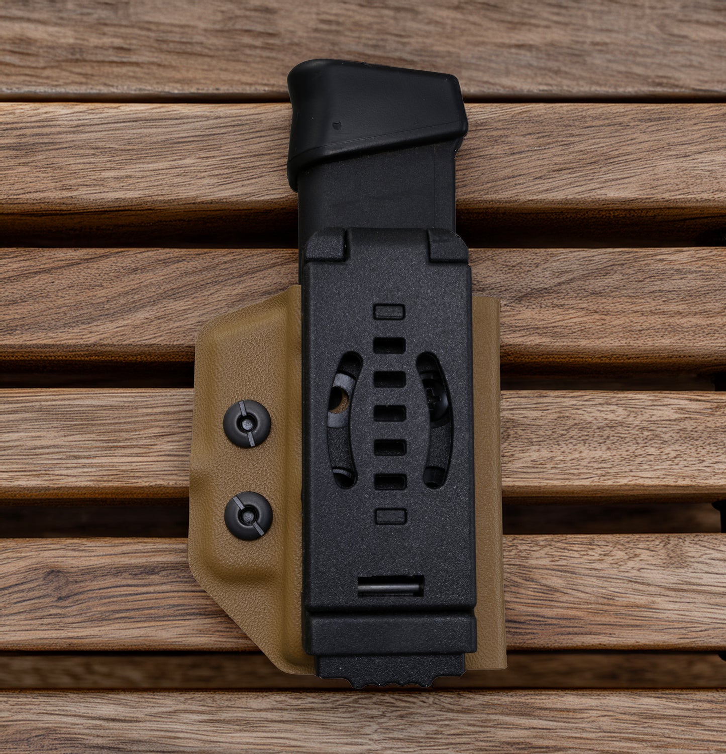 Kydex Single Magazine Pouch – Double Stack 9mm / .40 – OWB Belt Clip